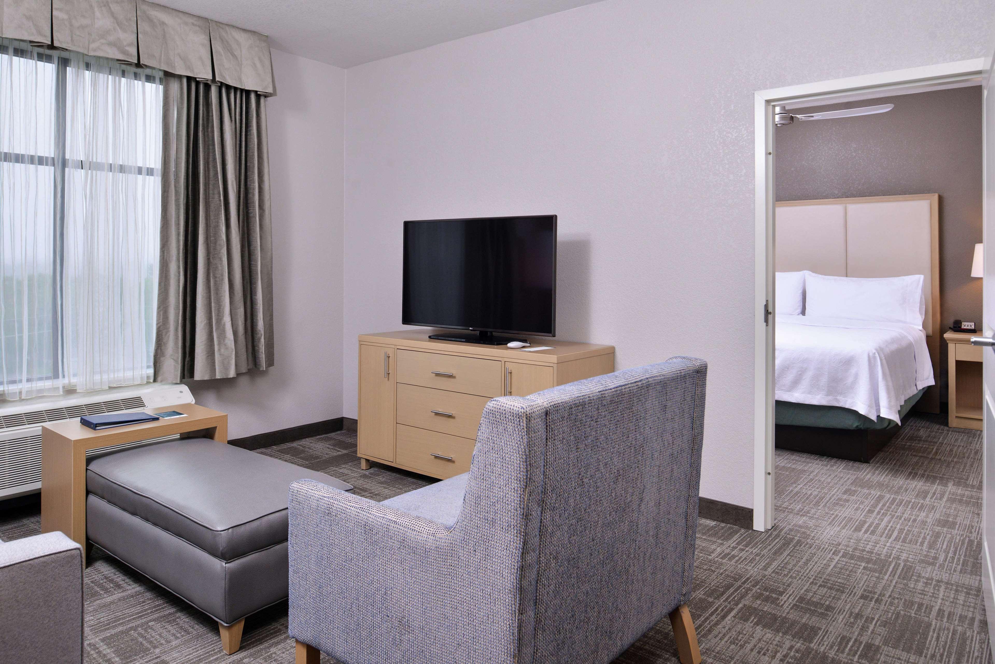 Homewood Suites Des Moines Airport Extérieur photo