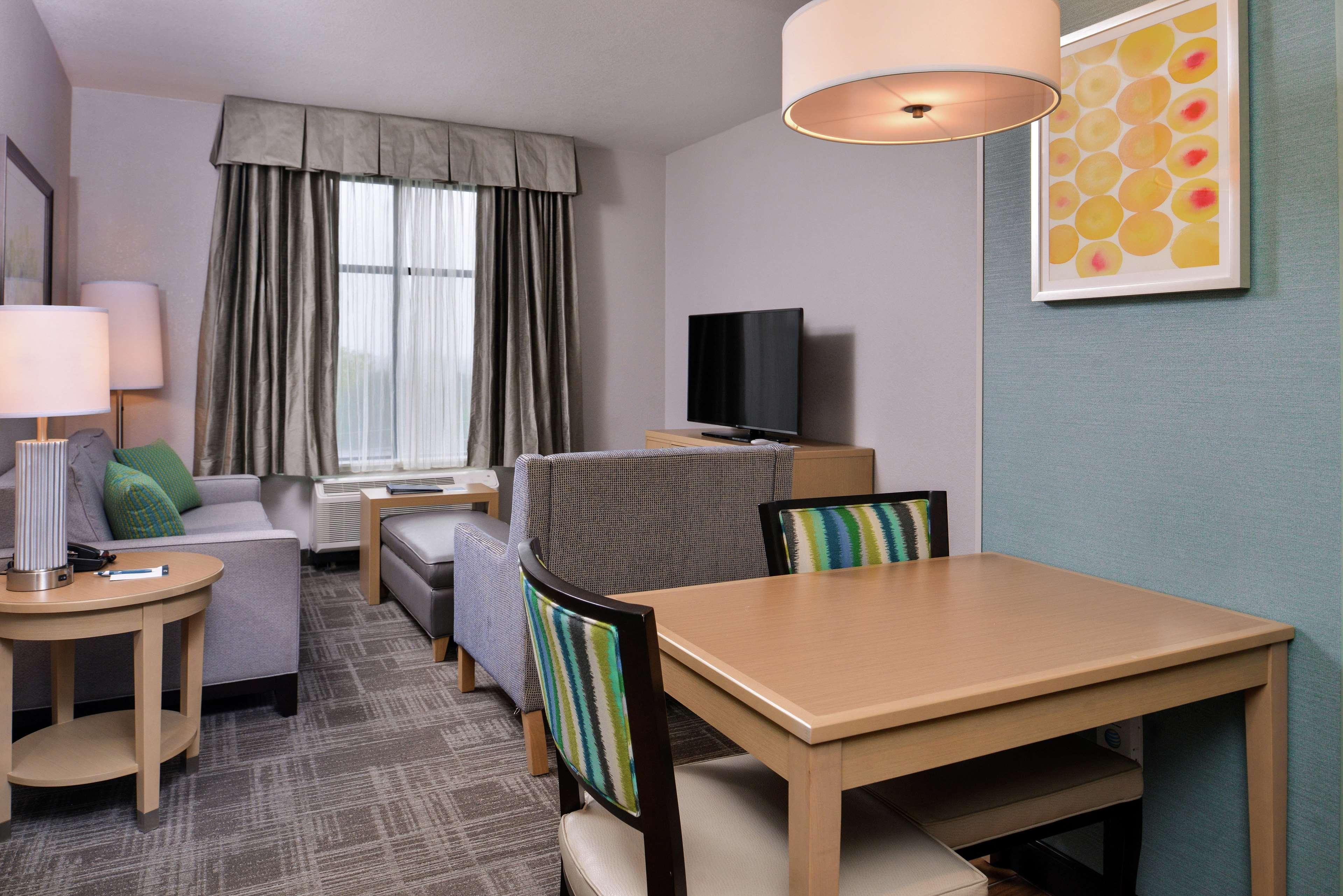 Homewood Suites Des Moines Airport Extérieur photo