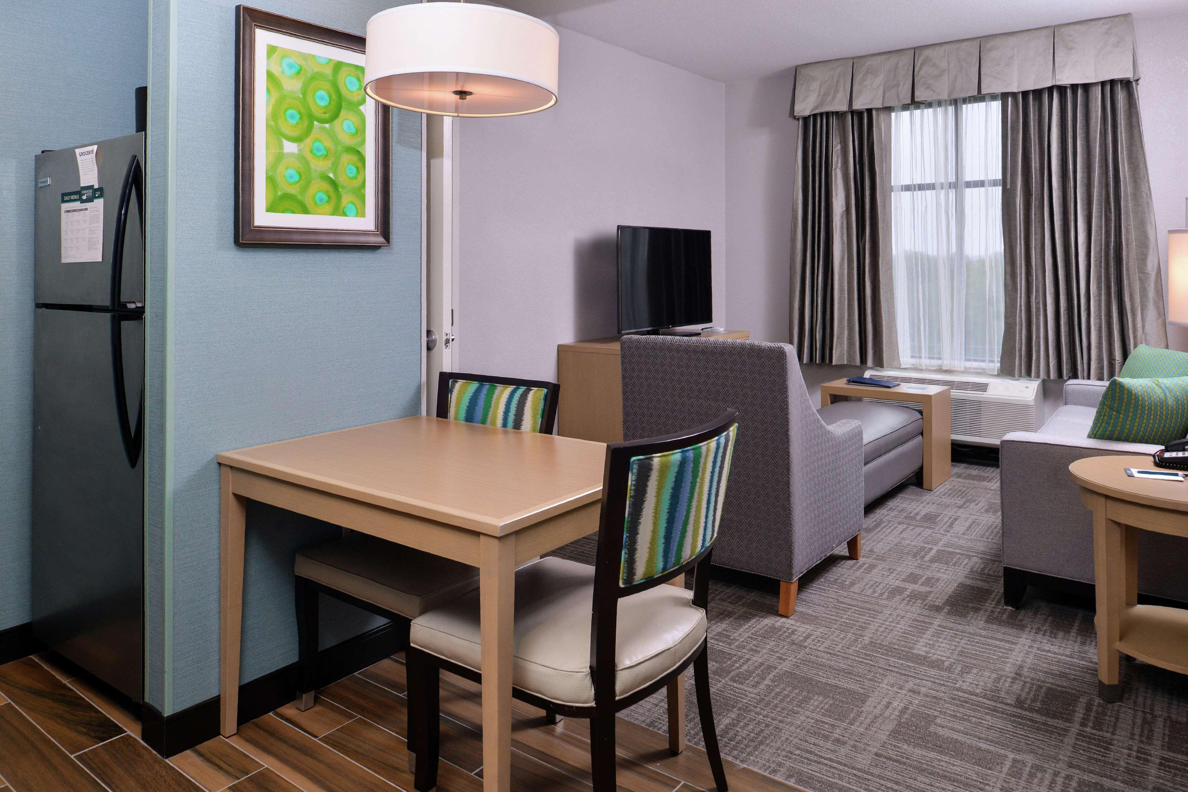 Homewood Suites Des Moines Airport Extérieur photo