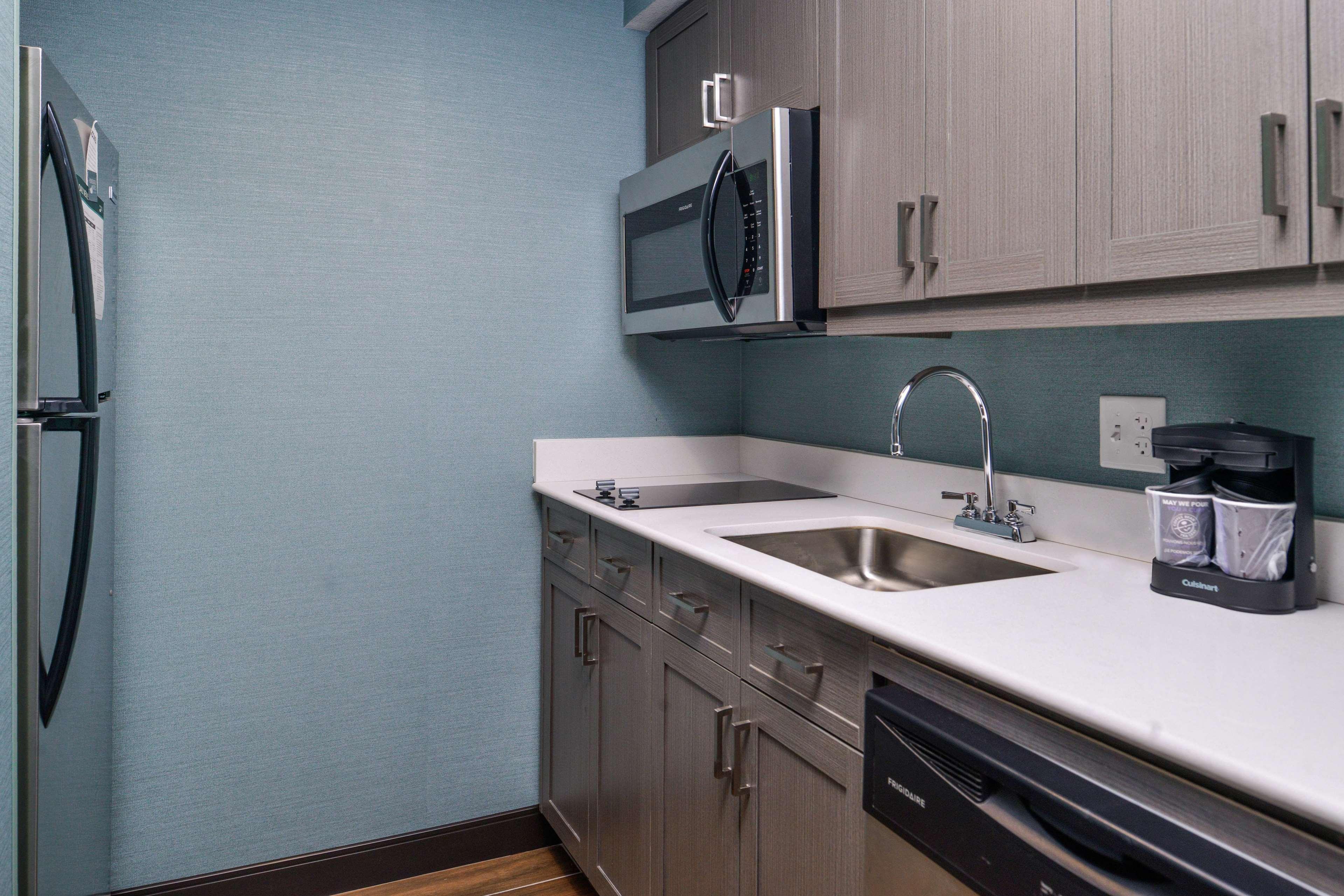 Homewood Suites Des Moines Airport Extérieur photo